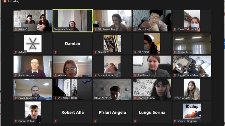 60 de elevi și profesori pasionați de crearea videourilor cu telefonul au dezvoltat abilități de storytelling