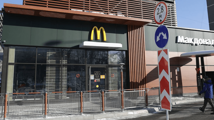 Au părăsit Rusia! Companiile și mărcile străine care și-au suspendat activitatea în contextul războiului din Ucraina