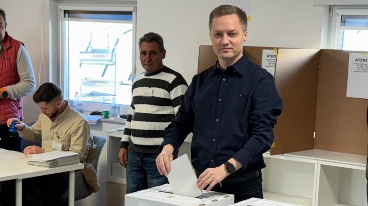 Adrian Dupu și-a exercitat dreptul la vot în Germania: „… cu gândul la milioanele de români din afara țării”