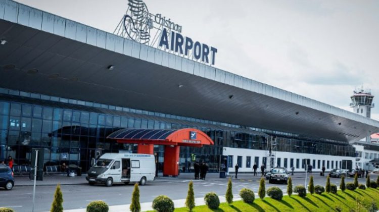 Indieni întorși pe aeroportul din Chișinău: Ambasada îi avertizează privind controalele stricte