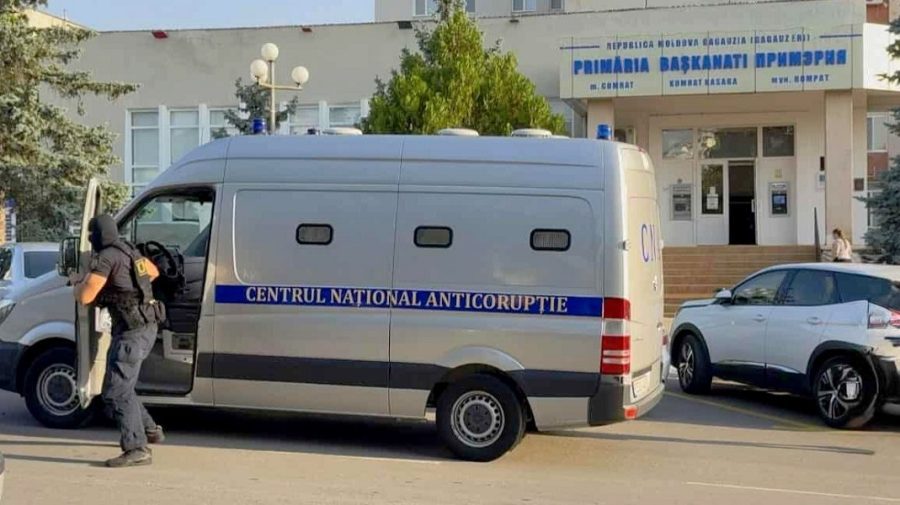 AUDIO Percheziții și rețineri într-un dosar de finanțare ilegală a unui partid: 17 persoane sunt vizate