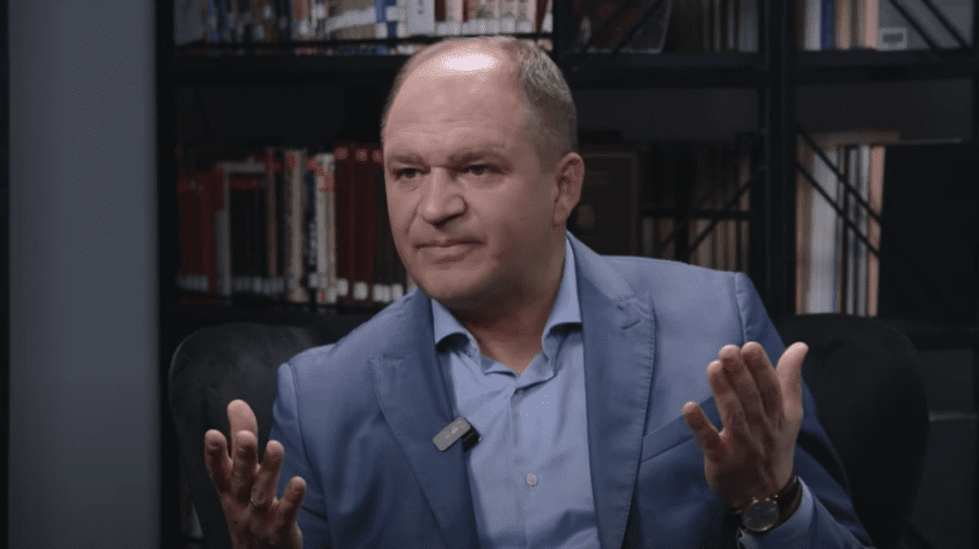 VIDEO Ion Ceban demontează frica alegătorilor: Sunt tată a trei copii; Alternativa nu e dușmanul familiilor din Moldova