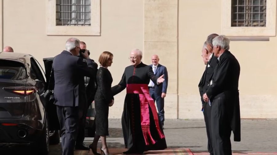 VIDEO Maia Sandu, primită la Vatican: Discuții cu Papa Leon al XIV-lea despre pace și valori creștine