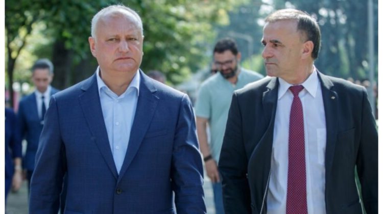 Liderii BEP, pe contrasens: Tarlev așteaptă rezultatele finale ale alegerilor, iar Dodon spune că opoziția a câștigat