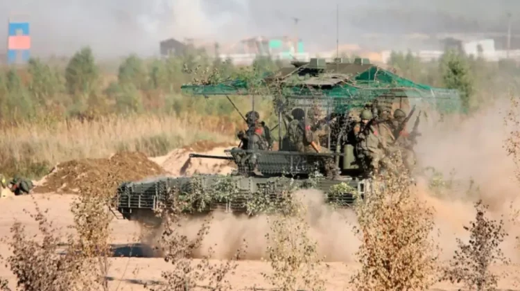 VIDEO Putin, în haine militare, a inspectat soldații și echipamentele armatei, în contextul exercițiilor Zapad-2025