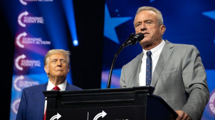 Trump ia apărarea lui Kennedy Jr., criticat pentru măsuri antivaccinare: Are intenţii bune şi idei puţin diferite