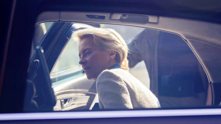 Extremiștii bulgari pro-ruși au atacat mașina în care credeau că se află Ursula von der Leyen
