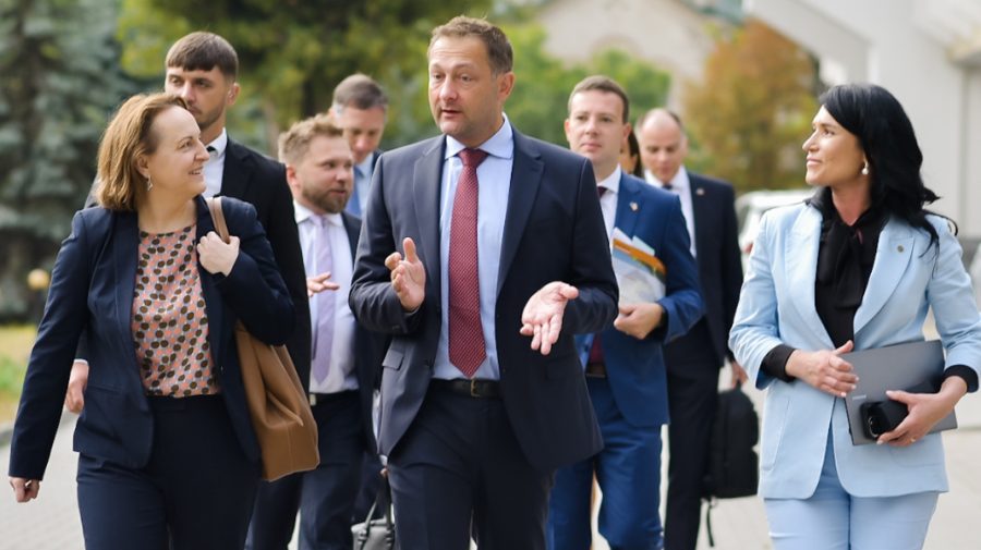 Comisarul european pentru Agricultură, Christophe Hansen, a venit la Chișinău