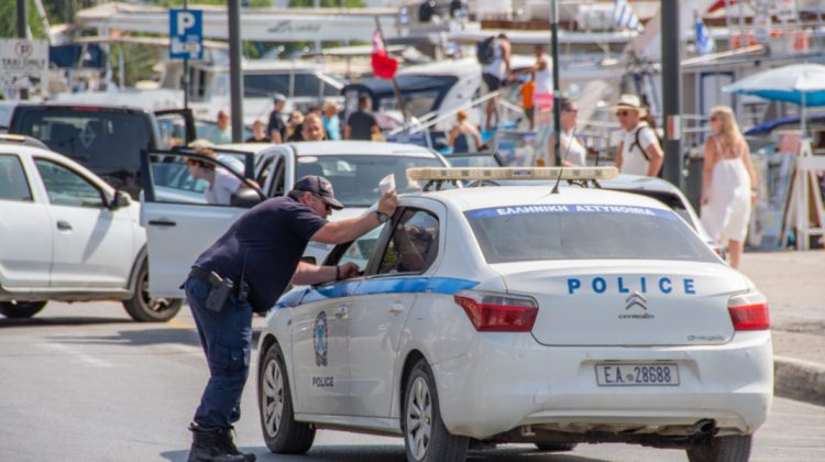 Atenționare pentru moldovenii care merg în Grecia: Controale rutiere pe insule pentru viteză și alcool