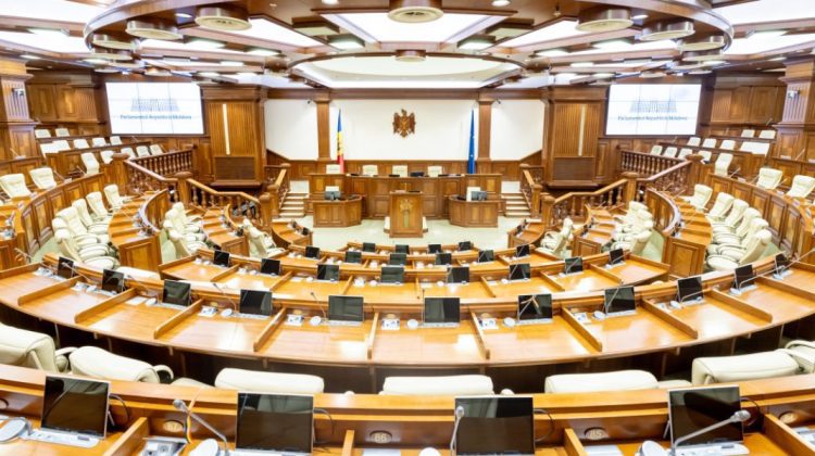 În locul celor 8 din PAS, care și-au depus demisia. CC a validat mandatele noilor deputați