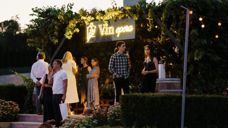 VinOpera vă aşteaptă la a VIII-a ediţie, la Castel Mimi