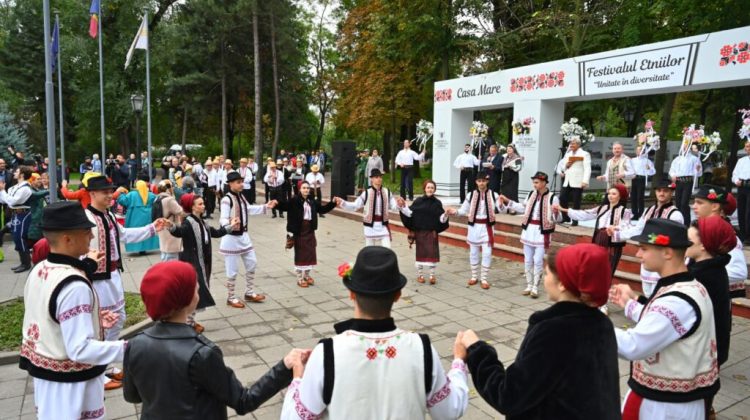 Maia Sandu: „Festivalul Etniilor arată cât de puternică este Moldova când toate comunitățile contribuie”