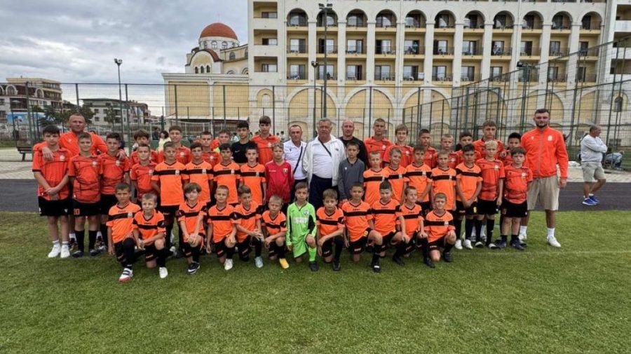 Echipele de la Cahul au făcut senzație la turneul internațional de fotbal pentru copii din Bulgaria