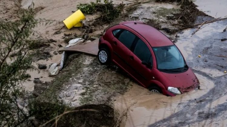 VIDEO Spania, sub cod roșu. Ploile abundente au afectat Valencia și alte zone estice