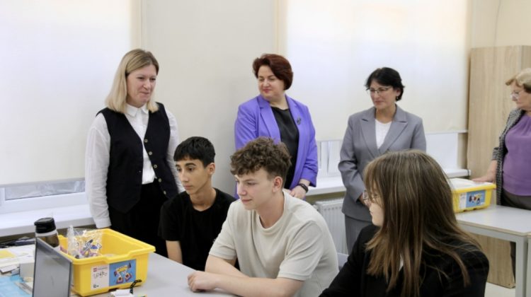 Laborator modern cu tehnologie de ultimă oră, deschis la Liceul „Ștefan Vodă”