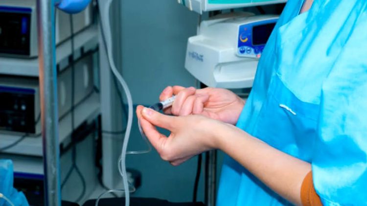 Un anestezist din Franța este acuzat că a otrăvit intenționat 30 de pacienți. Un caz fără precedent în istoria Franței