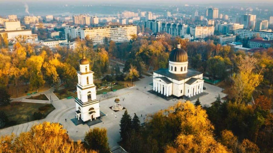 Cer noros și temperaturi maxime de 19 grade Celsius: Prognoza meteo pentru astăzi