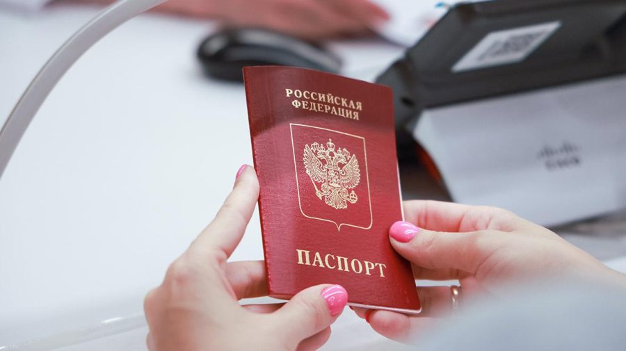 Italia: O persoană cu pașaport rusesc voia să filmeze. După refuz, făcea video și se plângea că o alungă din secție