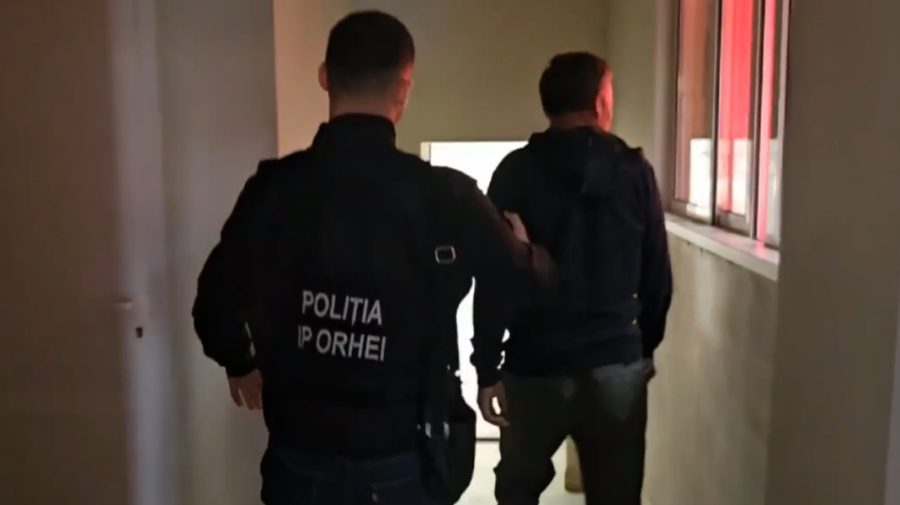 VIDEO Percheziții la cinci adrese din Orhei: Mai mulți bărbați și o femeie, reținuți