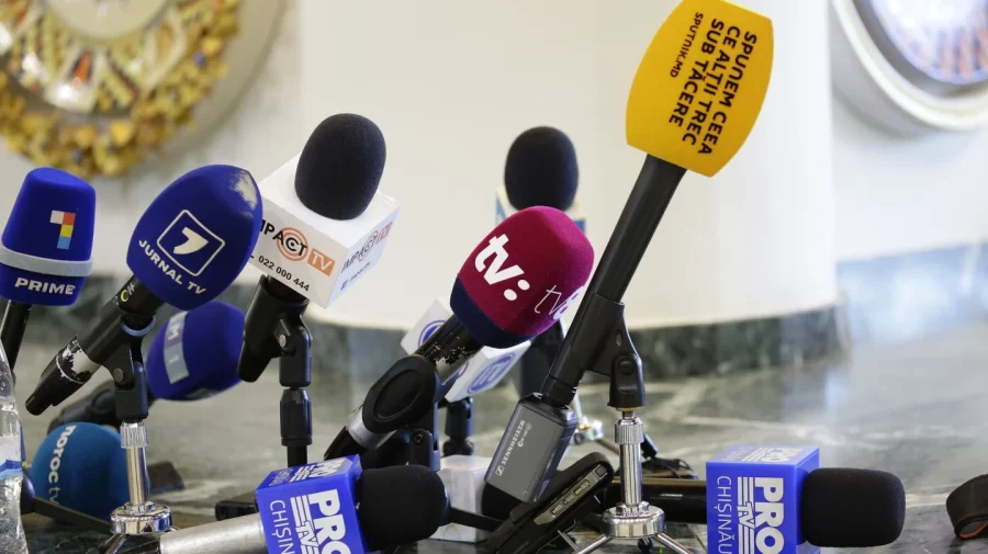 Investigație Cu Sens: O treime din banii statului alocați pentru presă au ajuns la televiziuni afiliate politic