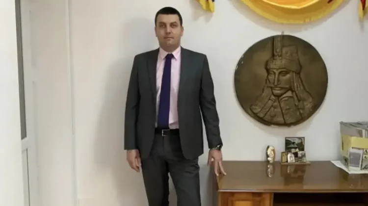 Primarul care și-a micșorat singur salariul și a cerut eliminarea funcției de viceprimar