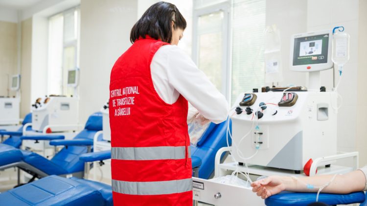 FOTO Centrul Național de Transfuzie a Sângelui a fost dotat cu echipamente moderne