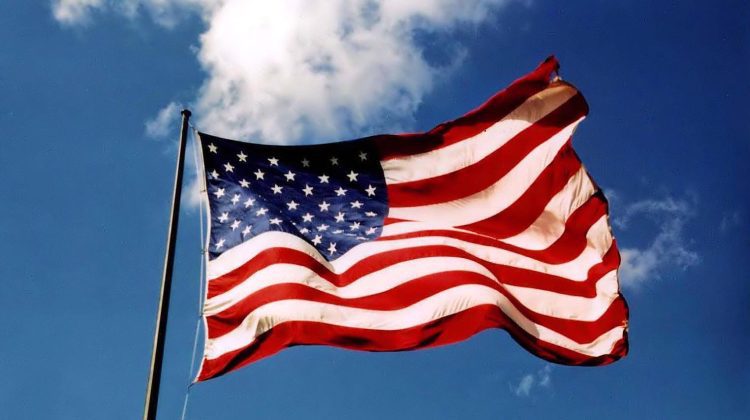 Administrația Trump continuă negocierile comerciale, în ciuda unei decizii judiciare care declară tarifele ilegale