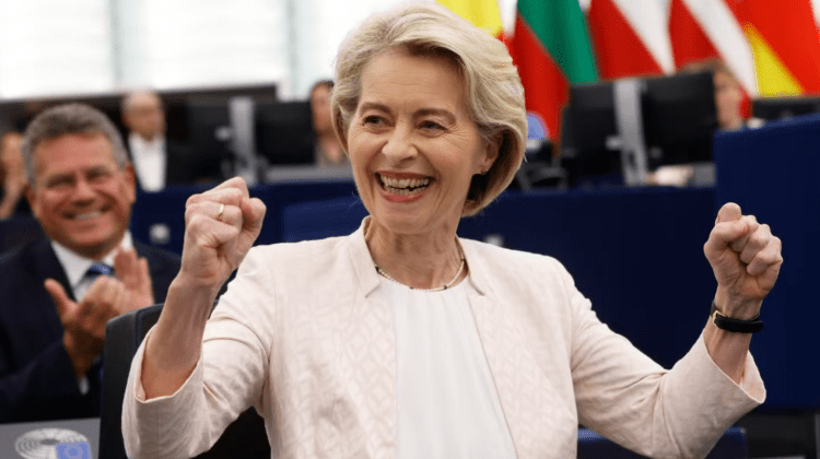 Ursula von der Leyen felicită Republica Moldova după victoria PAS: „Ușa noastră este deschisă”