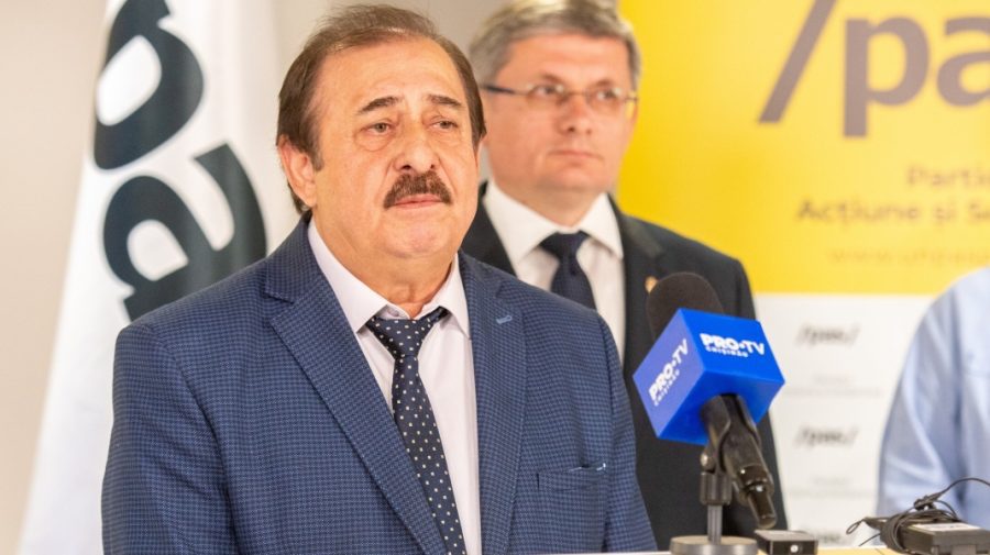 Deputatul PAS Nicolae Botgros respinge acuzațiile la adresa nepotului și spune că îi va apăra reputația