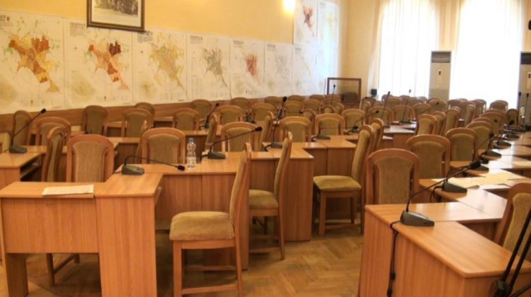 După trei luni de blocaj, Consiliul municipal Chișinău se întrunește în ședință pe 15 octombrie