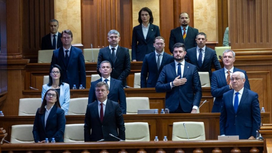 ULTIMA ORĂ! Guvernul Munteanu a primit vot de încredere din partea majorității parlamentare