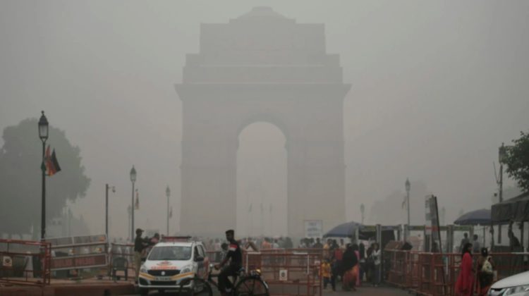VIDEO India a provocat prima ploaie artificială peste New Delhi pentru a dispersa ceața toxică
