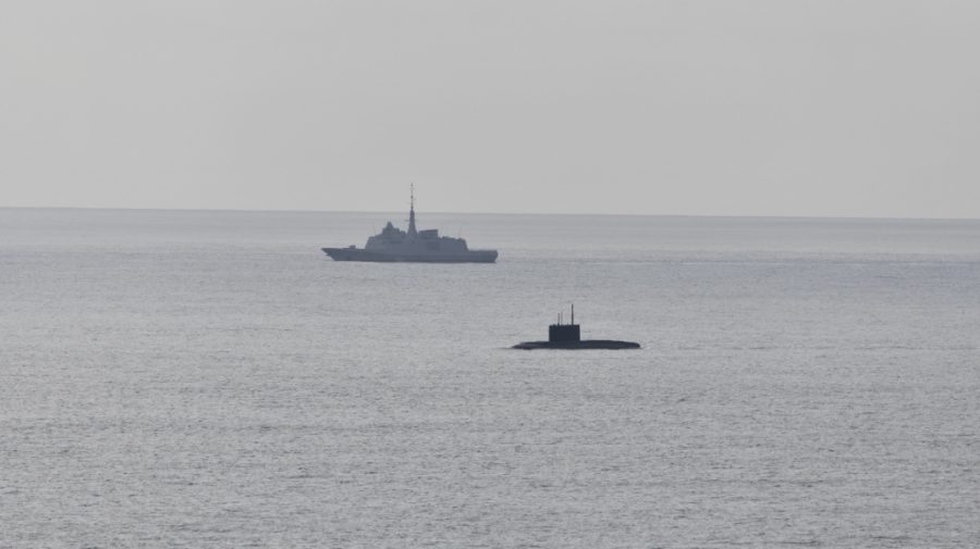 Submarinul rusesc „Novorosiisk”, capabil să lanseze rachete Kalibr, a fost surprins în apele NATO