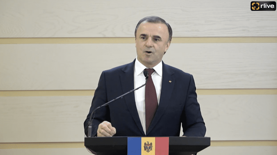 „Ca persoană cu experiență….” Tarlev a mers la consultări, să îi sugereze lui Munteanu cum să restructureze Guvernul