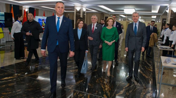 Maia Sandu, alături de majestatea sa Margareta, la aniversarea USMF. „O societate este sănătoasă când crede în știință”