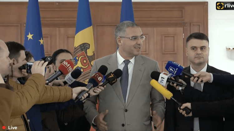 Usatîi, despre Guvernul Munteanu: Parcă suntem la ”Поле чудес”, CV-urile miniștrilor au apărut abia ieri seara