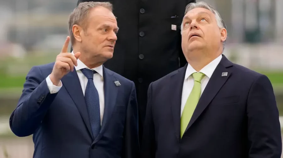 VIDEO Orban și Tusk s-au „împuns” la Copenhaga, în fața jurnaliștilor: „Cine este de partea cui în acest război”