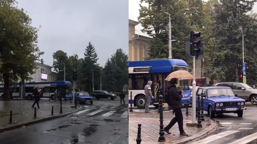 Un troleibuz și o mașină s-au lovit în centrul Capitalei. Imagini VIDEO de la fața locului