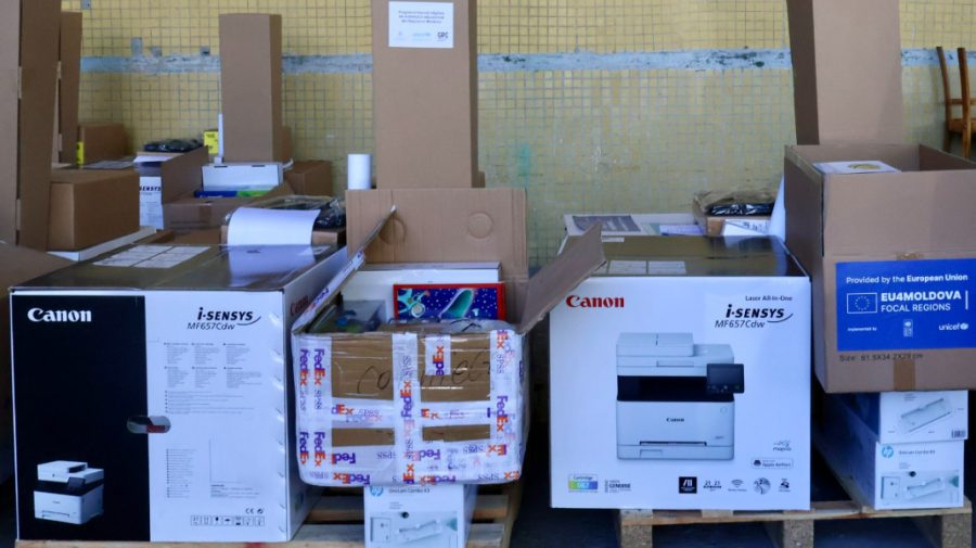 Copiii cu cerințe educaționale speciale din 95 de școli vor primi echipamente asistive în valoare de 17 milioane lei