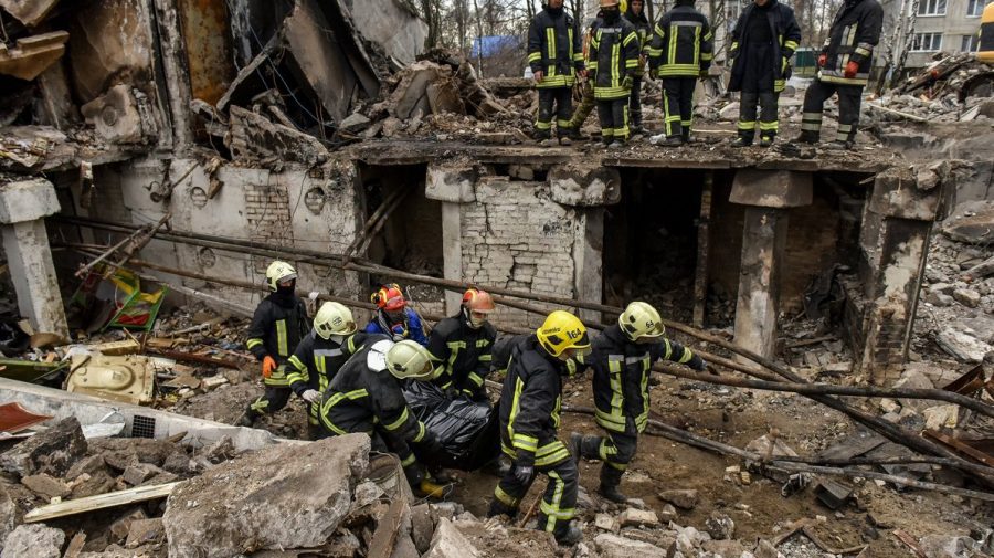 Atac aerian rus asupra Harkovului: şase persoane rănite şi incendii în oraş