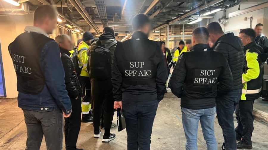 De două ori prins pentru aceeași infracțiune: Bărbat reținut după ce a furat bani dintr-un bagaj