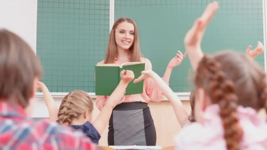 Un număr record de tineri specialiști au ales să devină profesori