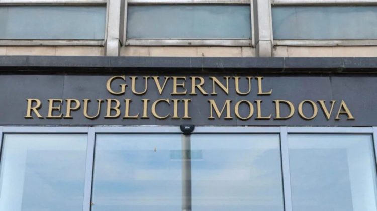 Remanieri la Guvern: Secretar general adjunct numit la MAI, un ambasador rechemat, iar altul a primit noi atribuții