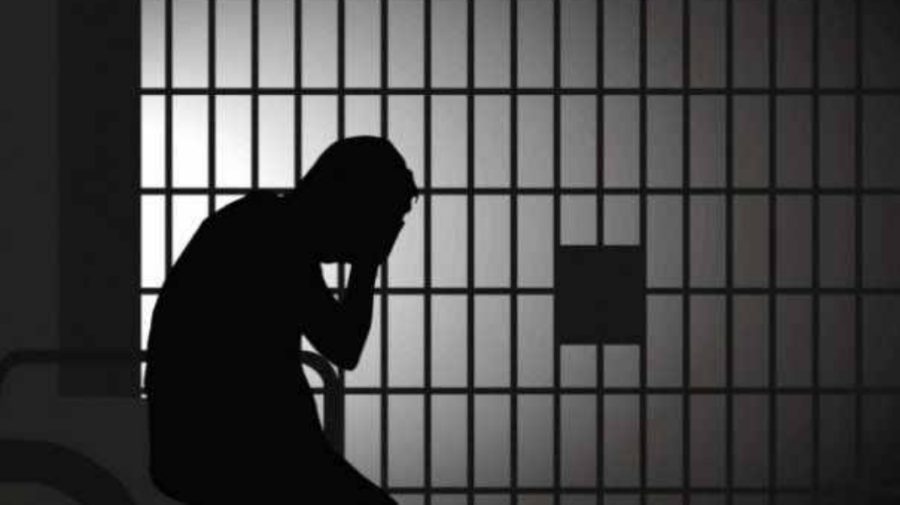 Și-a omorât unchiul cu un scaun: condamnat la 15 ani de pușcărie