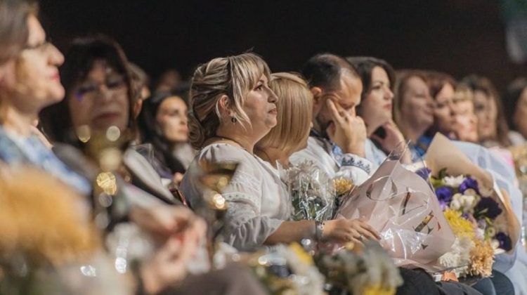 Profesorii și educatorii din Chișinău, sărbătoriți de Ziua lor profesională