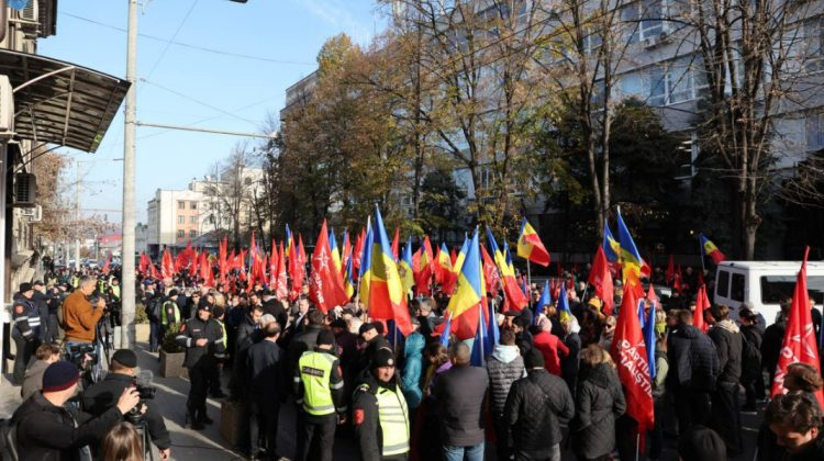 PSRM avertizează că ar putea ieși în stradă, în cazul validării rezultatelor alegerilor parlamentare