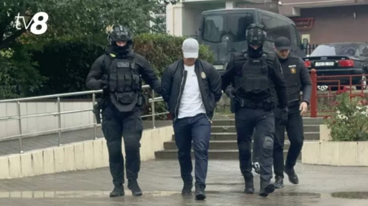 Constantin Țuțu a fost adus în fața instanței: Este examinează cererea de plasare în arest