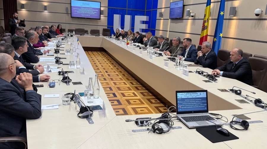 Renato Usatîi, întâlnire cu senatorii din România: Doar prin cooperare deschisă putem asigura stabilitate în regiune