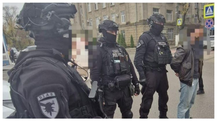 VIDEO Un bărbat din Sângerei, reținut pentru șantaj de 40.000 lei