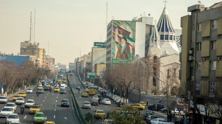 Capitala Iranului ar putea fi evacuată: Teheranul riscă să rămână fără apă în două săptămâni